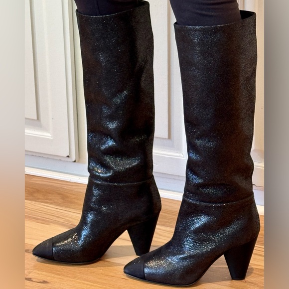 CHANEL Tall Black Metallic Pebbled Boots CC Cap Toe 37.5 - Picture 11 of 12
